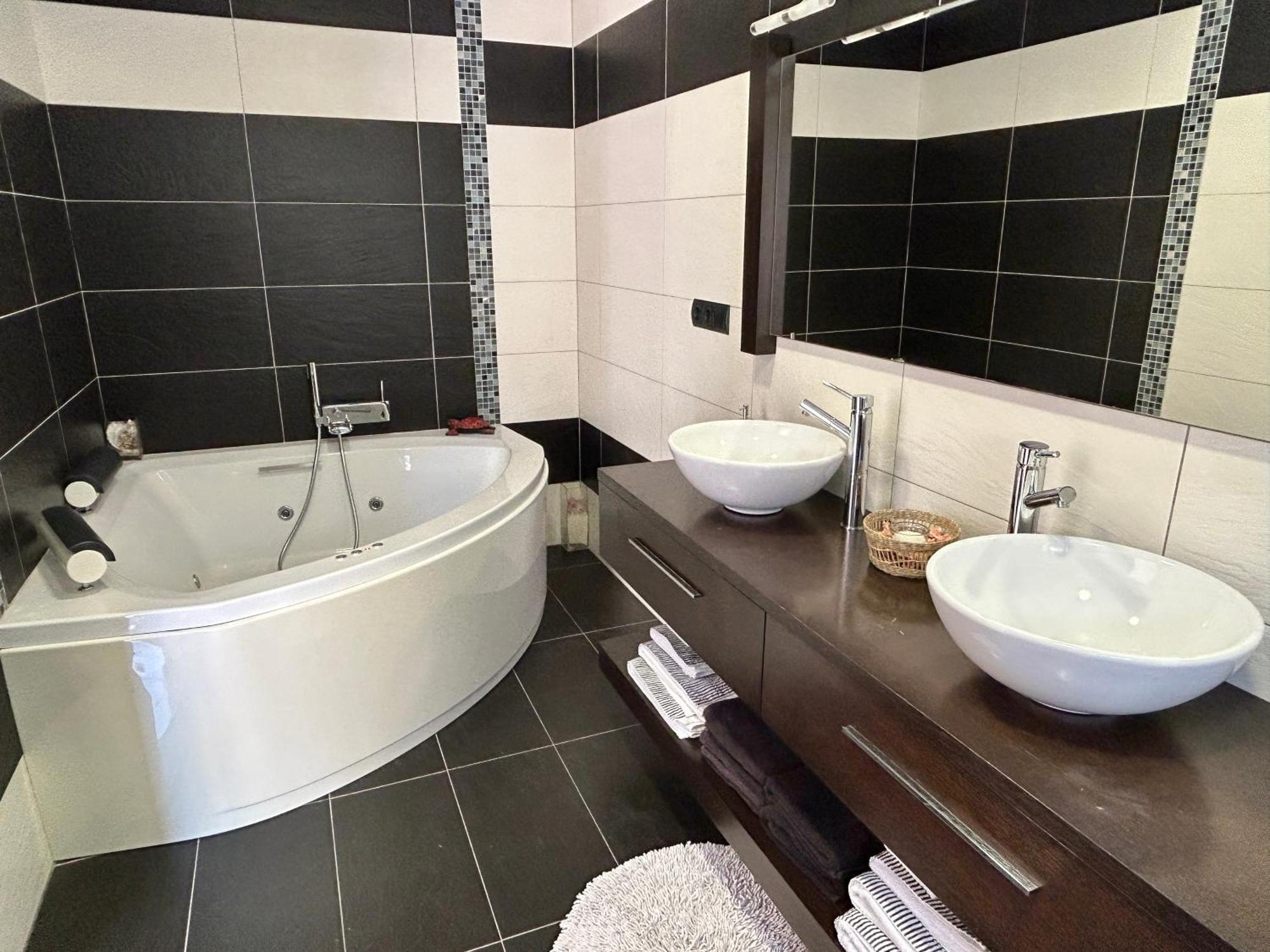 Casa Con Jacuzzi Y Piscina Con Vistas Al Castillo Corbera de Alcira Eksteriør bilde